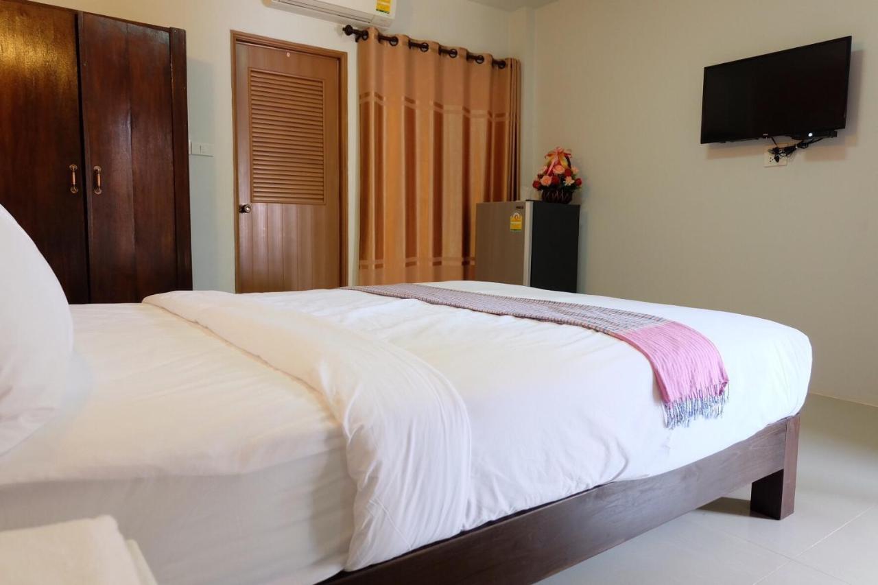 Benya Hotel 난 외부 사진