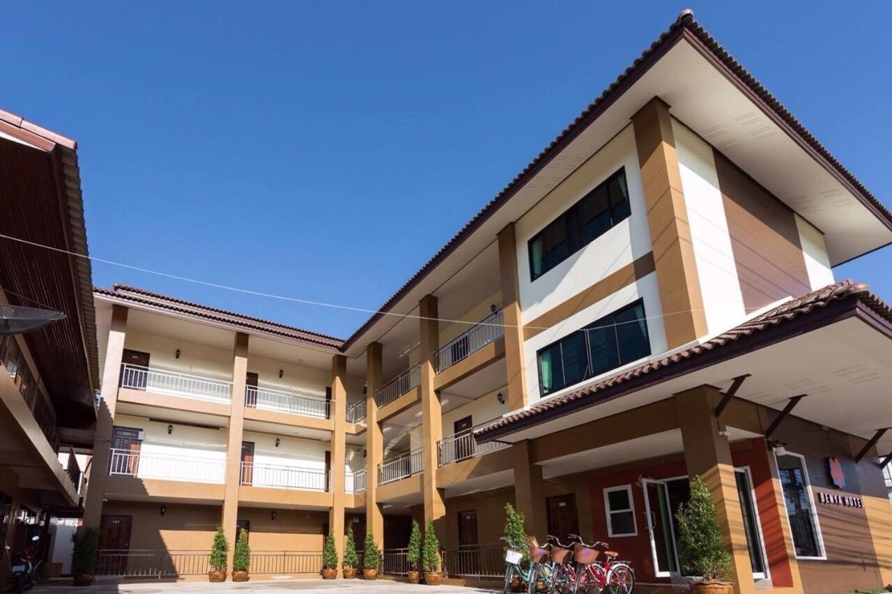 Benya Hotel 난 외부 사진