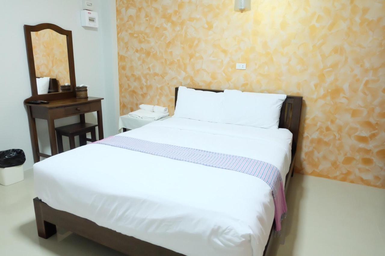 Benya Hotel 난 외부 사진