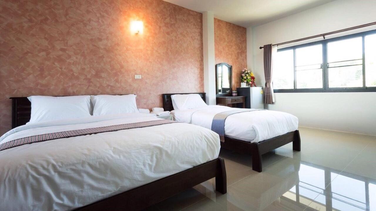 Benya Hotel 난 외부 사진