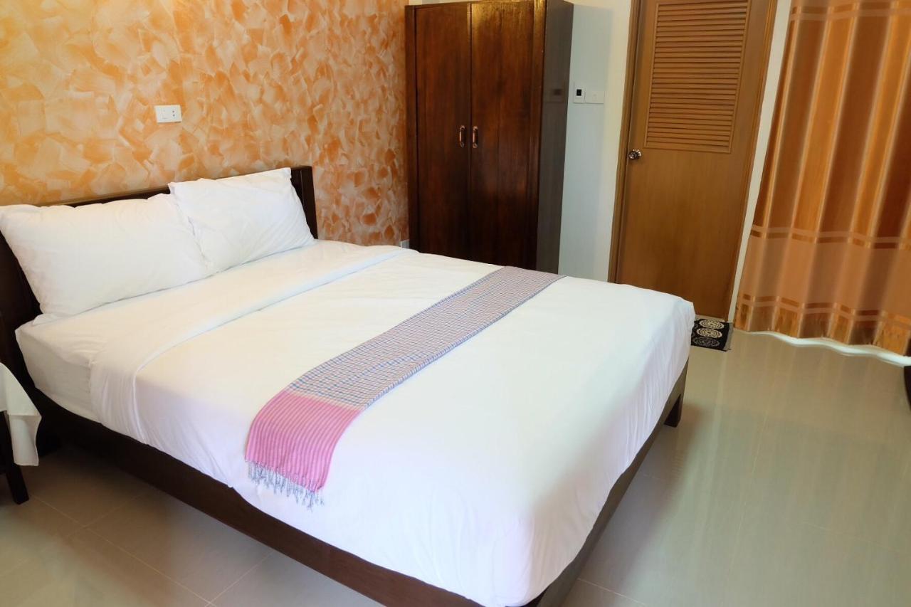 Benya Hotel 난 외부 사진
